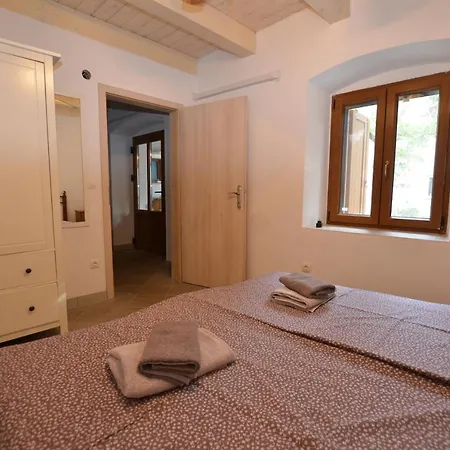 Orfeo Gripole Apartment *